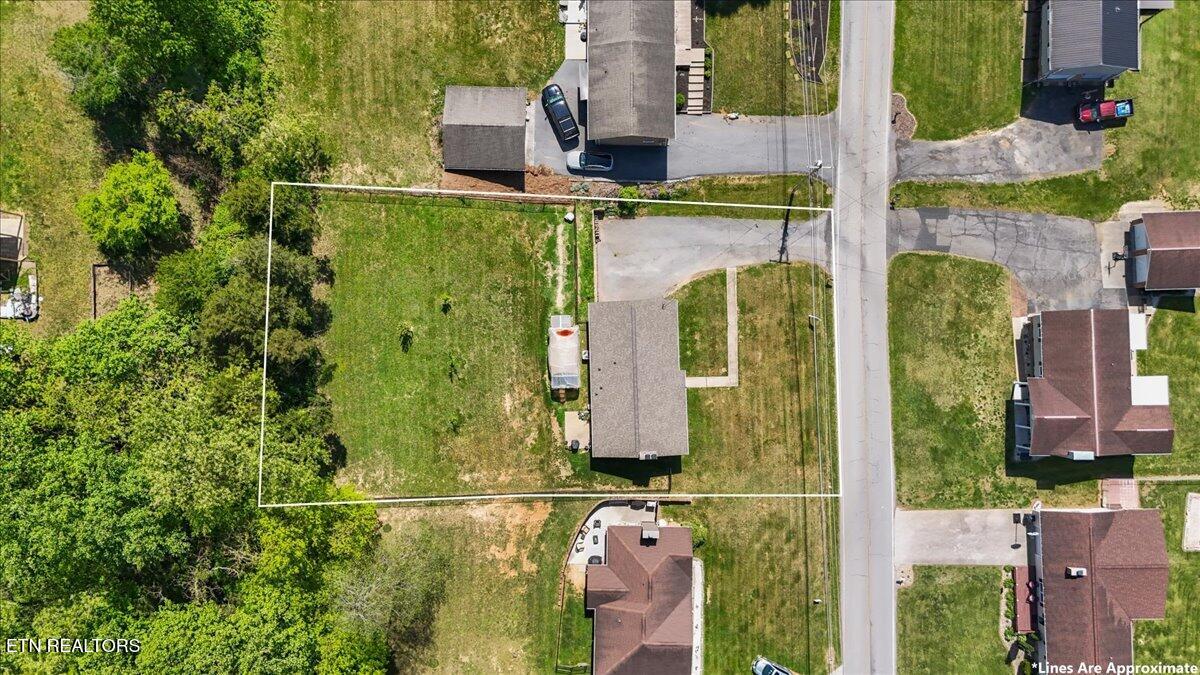329 Summerville Road Kingsport, TN 37663 - Photo 34 of 42 38-DJI_20260421150116_0271_D
