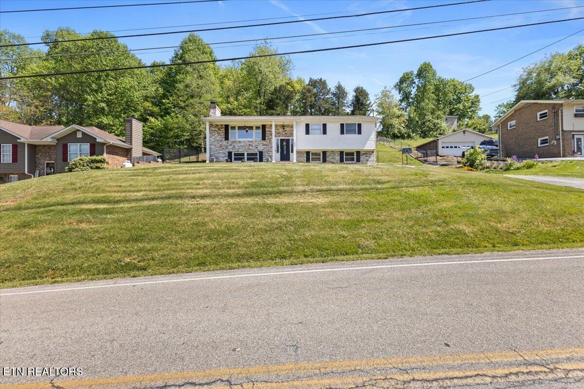 329 Summerville Road Kingsport, TN 37663 - Photo 35 of 42 03-128A4522