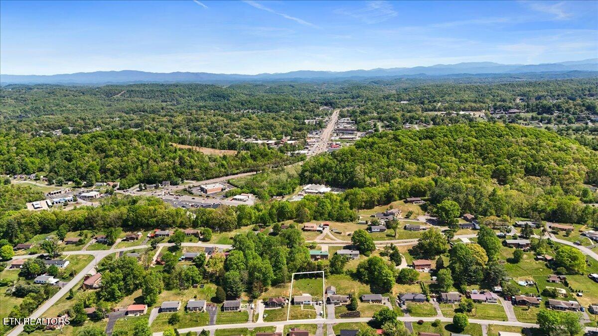329 Summerville Road Kingsport, TN 37663 - Photo 41 of 42 39-DJI_20260421150159_0274_D