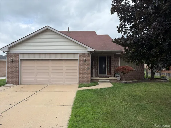 $273,900 | 25032 Richard Street, Taylor, MI 48180