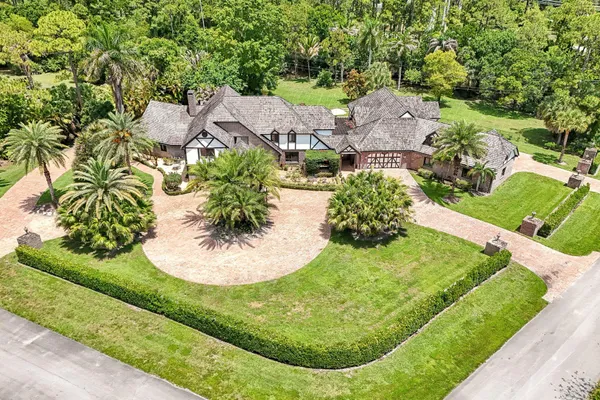 $4,490,000 | 14900 Stirrup Lane, Wellington, FL 33414