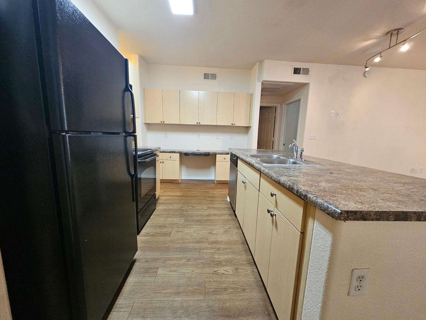 18416 North Cave Creek Road, Unit 1072 Phoenix, AZ 85032 - Photo 6 of 14 Photo #6