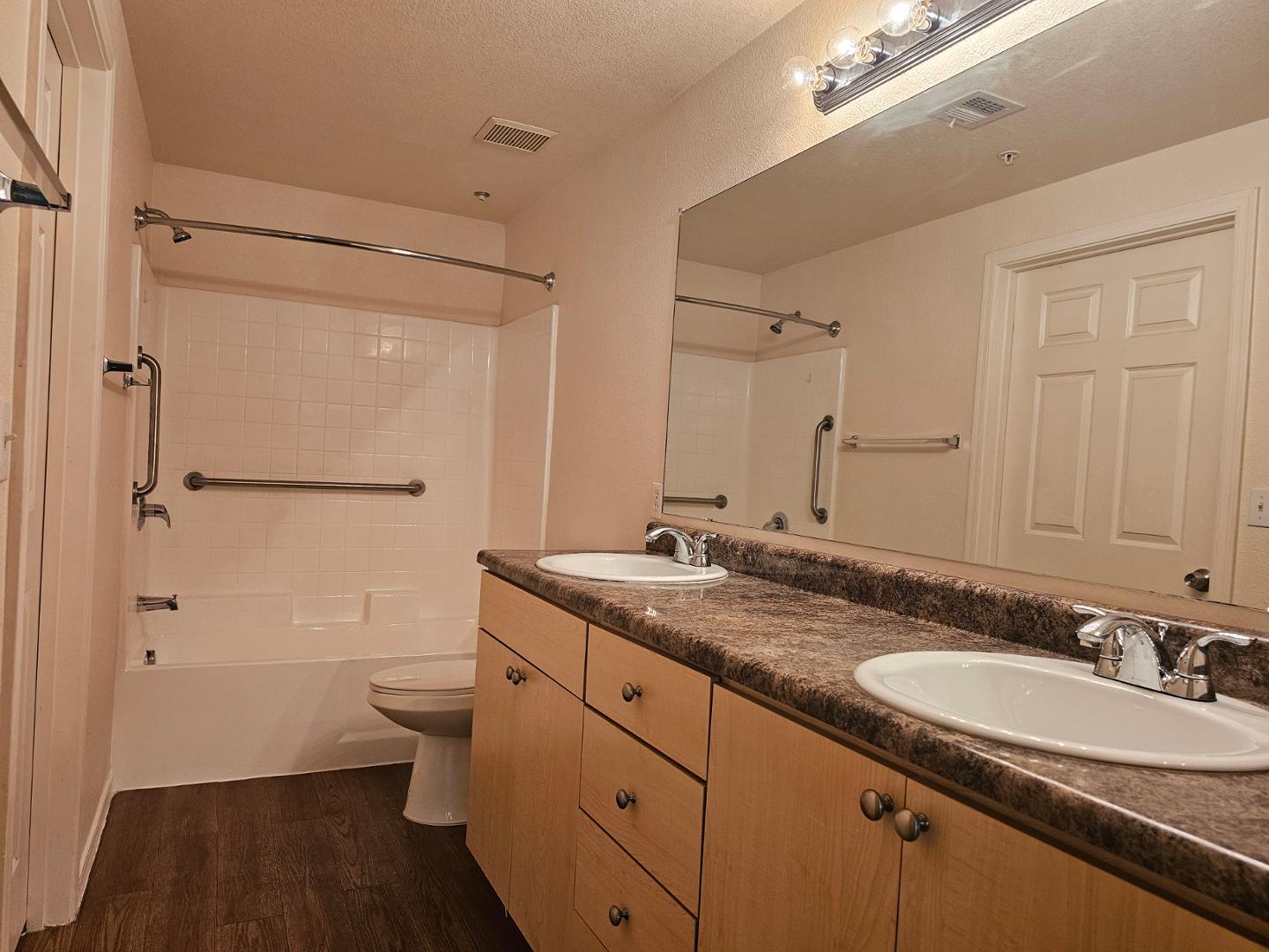 18416 North Cave Creek Road, Unit 1072 Phoenix, AZ 85032 - Photo 8 of 14 Photo #8