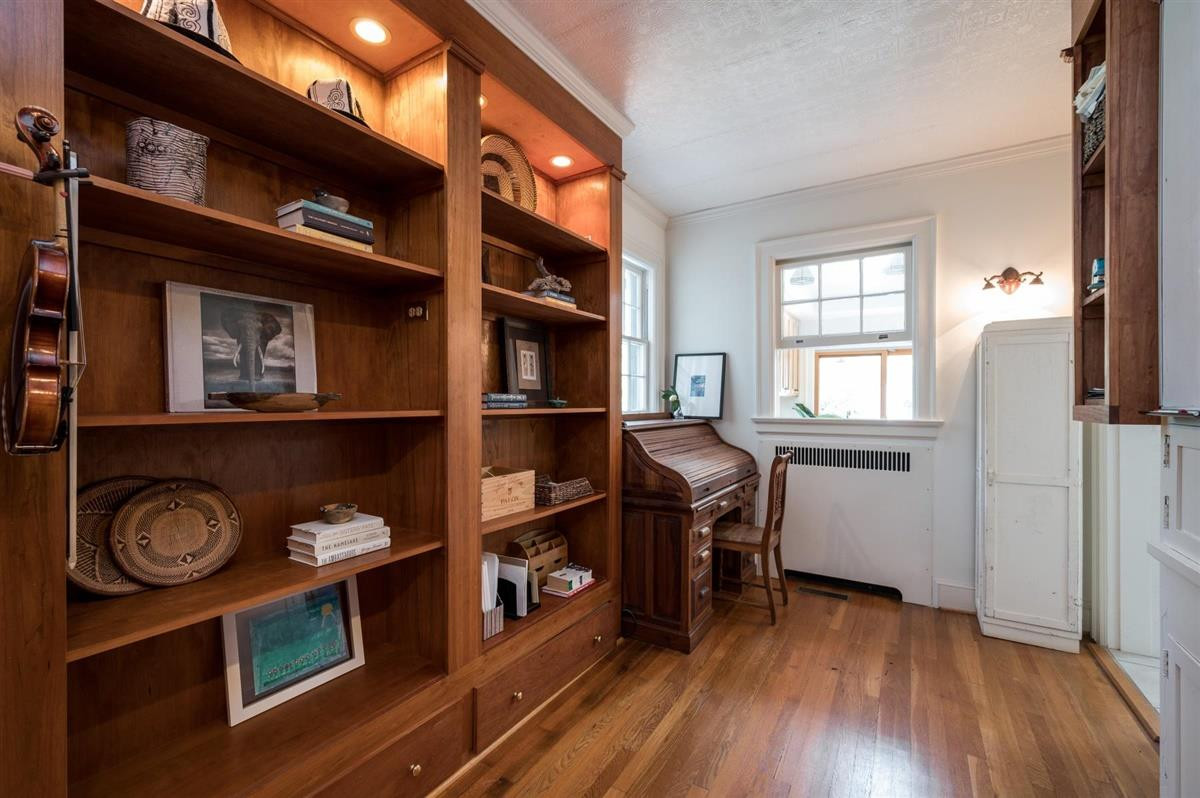 112 Montgomery Street Raleigh, NC 27607 - Photo 18 of 29 Pantry