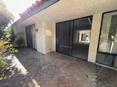 $1,940 | 3452 Pino Circle, Las Vegas, NV 89121