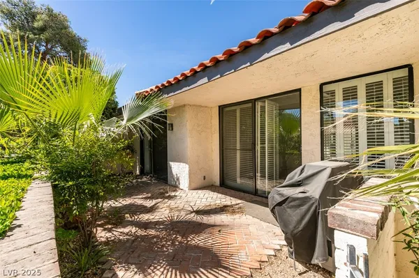 $1,888 | 3452 Pino Circle, Las Vegas, NV 89121