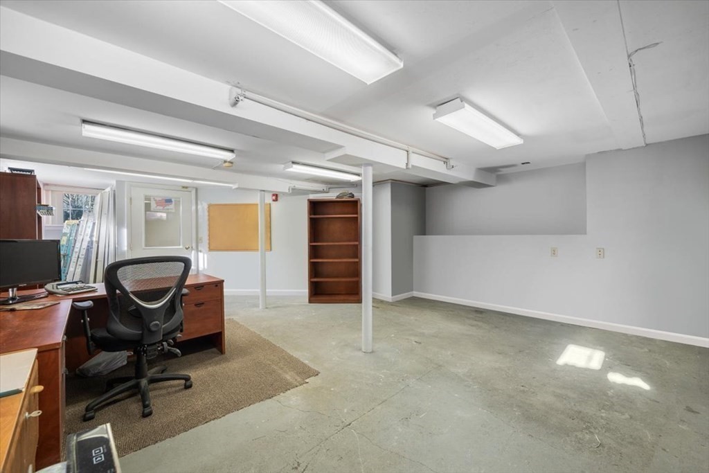 54 Longmeadow Road Taunton, MA 02780 - Photo 25 of 41 Gallery Image 25