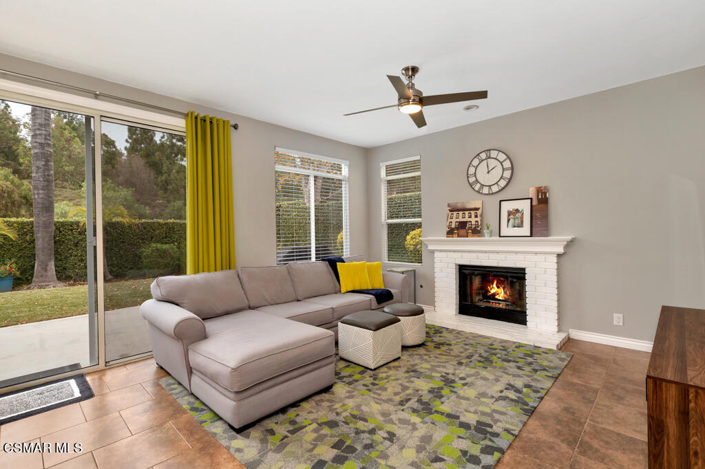 11277 Shadyridge Road Moorpark, CA 93021 - Photo 25 of 53 11277 Shadyridge Road - HsHProd-41