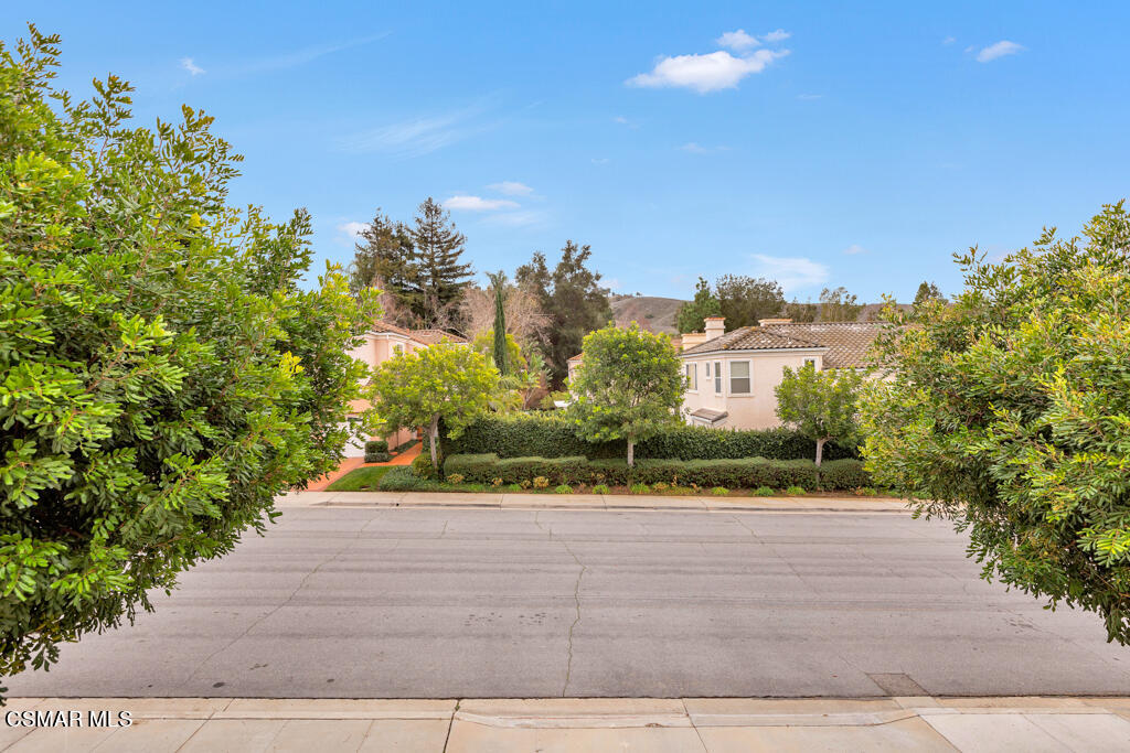 11277 Shadyridge Road Moorpark, CA 93021 - Photo 37 of 53 11277 Shadyridge Road - HsHProd-3