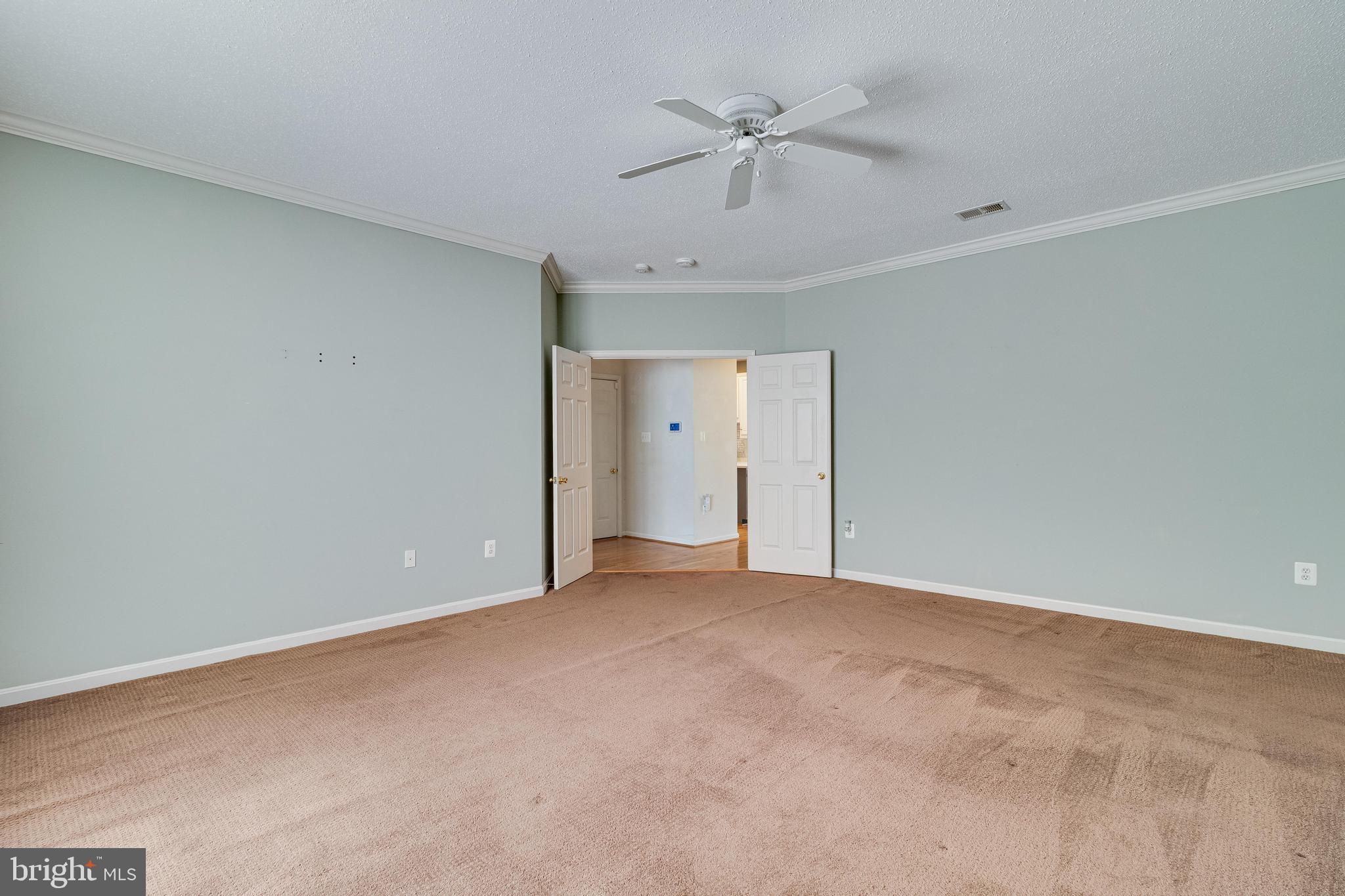 14850 King Charles Drive Issue, MD 20645 - Photo 29 of 63 a view of an empty room with a window