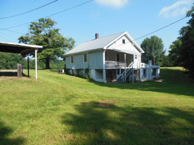 3862 Sterling Road Roanoke, VA 24014 - Photo 6 of 17 DSCN5955