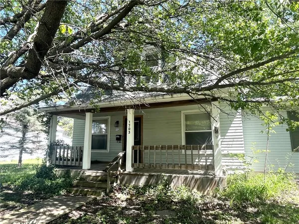$187,500 | 1703 South Harrison Avenue, Sedalia, MO 65301