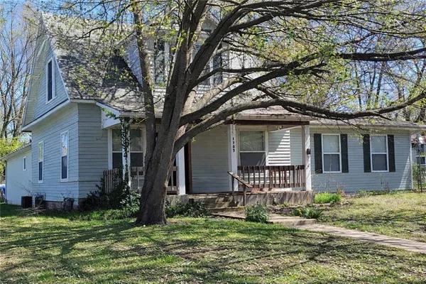 $187,500 | 1703 South Harrison Avenue, Sedalia, MO 65301