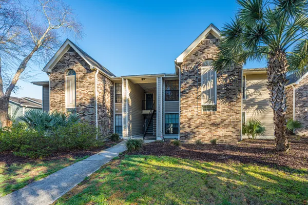 $385,000 | 1857 Montclair Drive, Unit D, Mount Pleasant, SC 29464