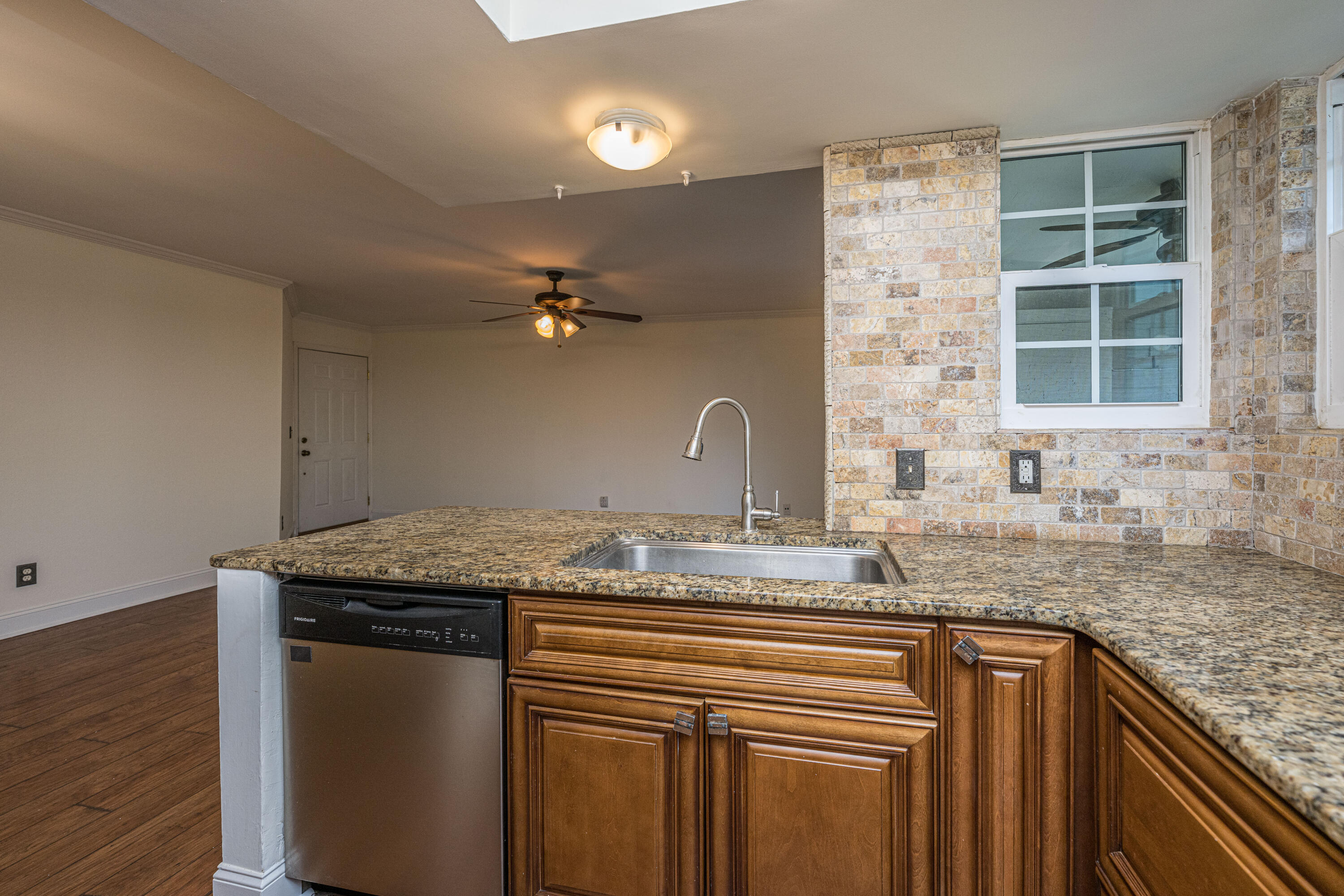 1857 Montclair Drive, Unit D Mount Pleasant, SC 29464 - Photo 12 of 53 1857MontclairDrUnitD017