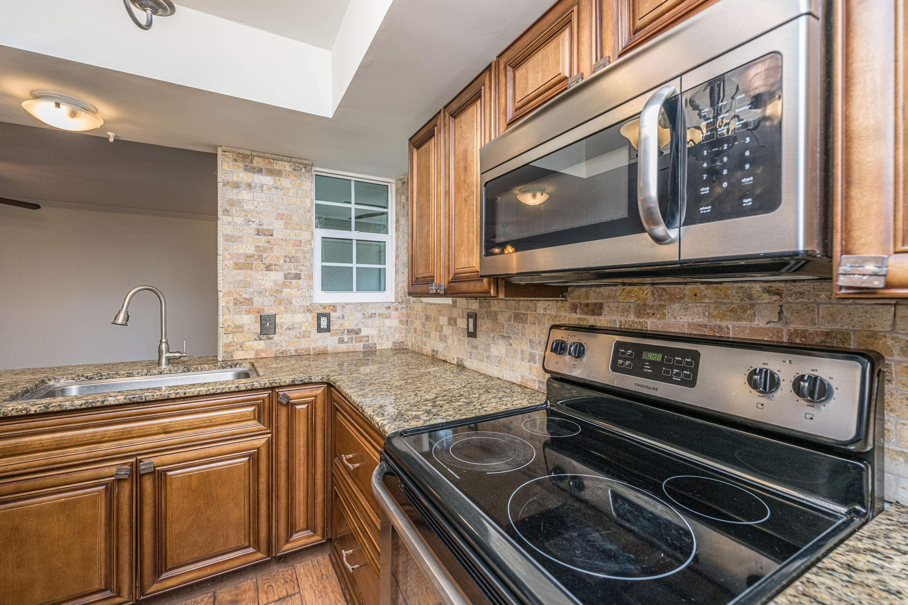 1857 Montclair Drive, Unit D Mount Pleasant, SC 29464 - Photo 13 of 53 1857MontclairDrUnitD018