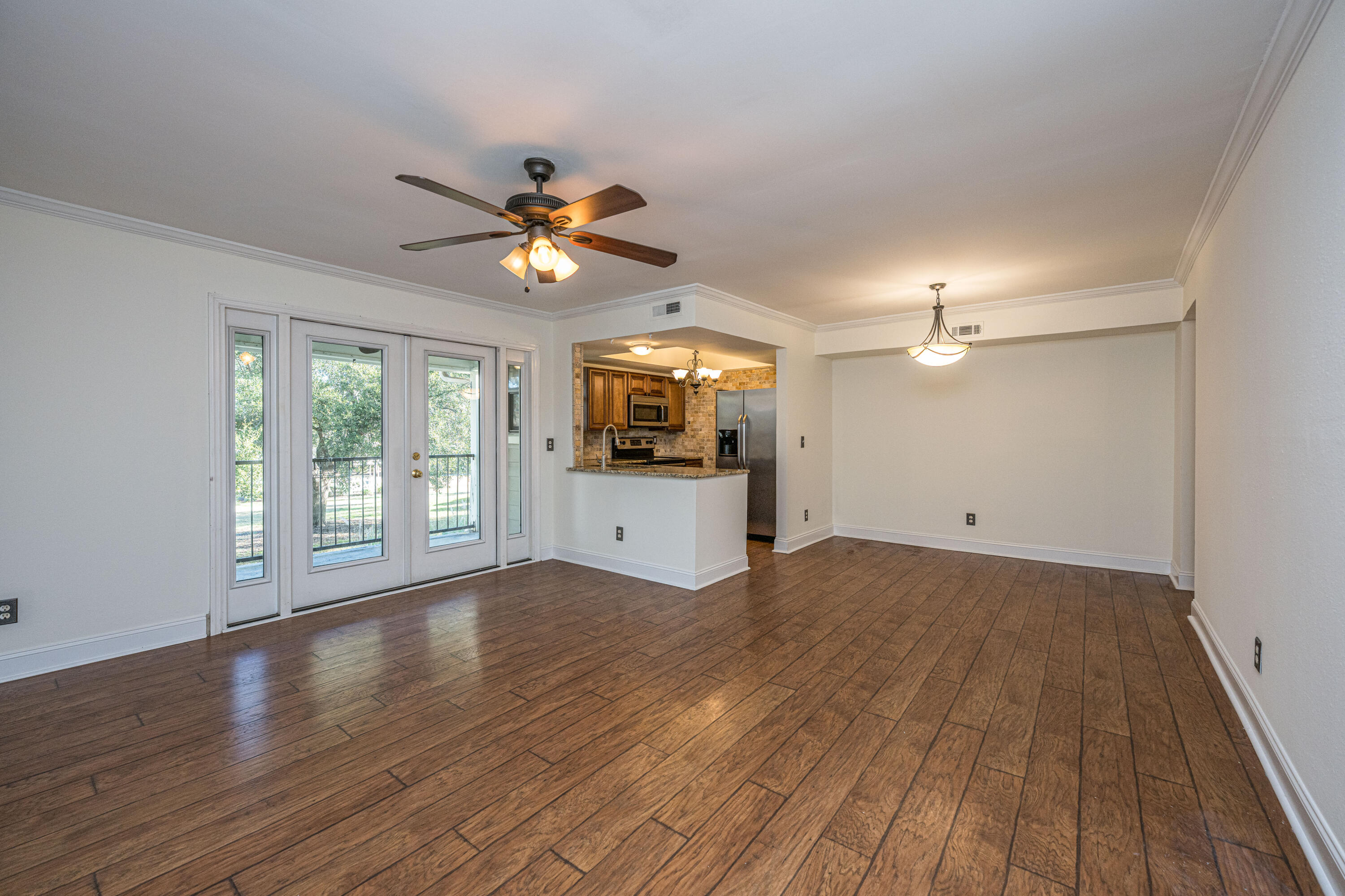 1857 Montclair Drive, Unit D Mount Pleasant, SC 29464 - Photo 3 of 53 1857MontclairDrUnitD007