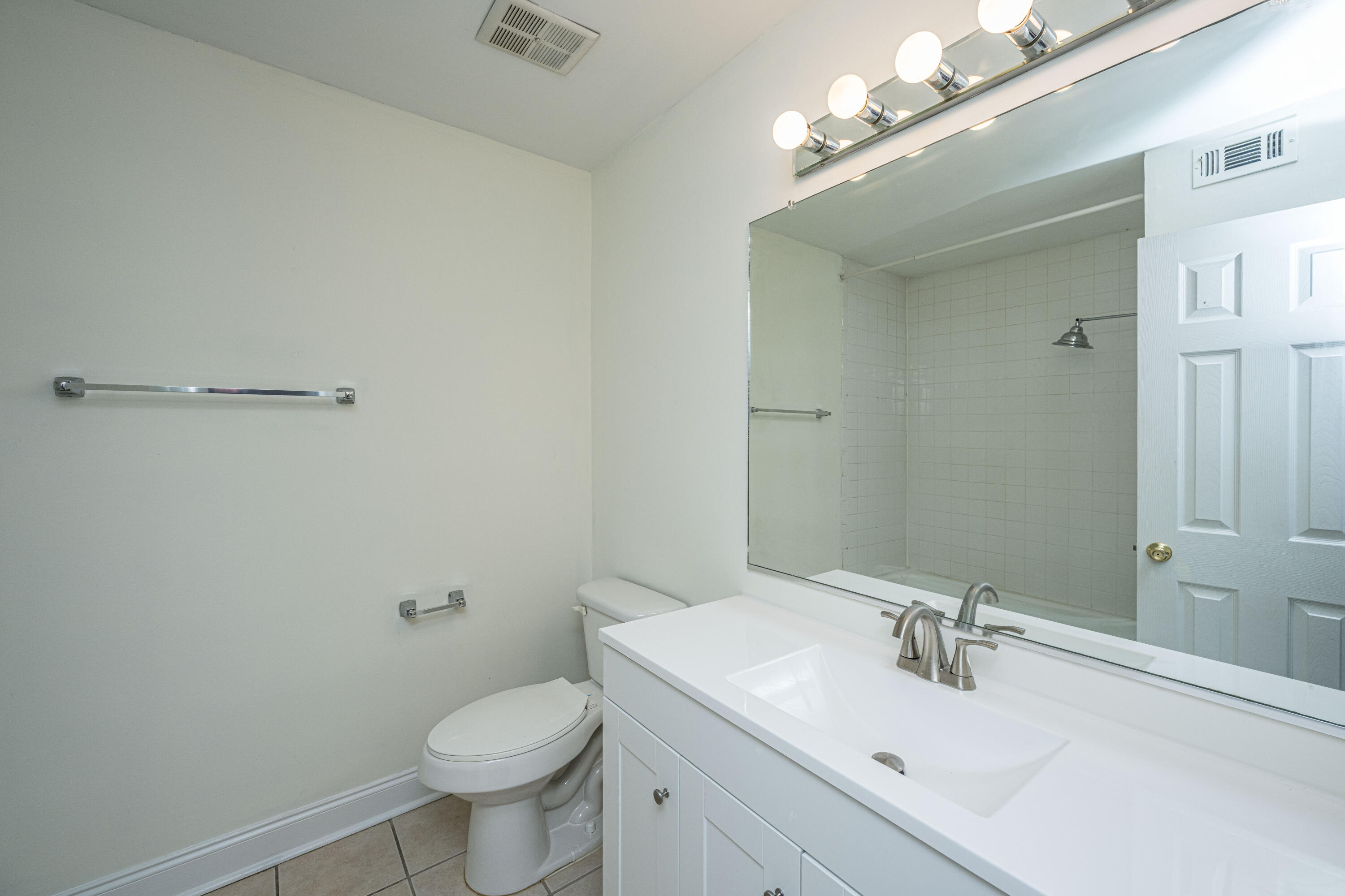 1857 Montclair Drive, Unit D Mount Pleasant, SC 29464 - Photo 33 of 53 1857MontclairDrUnitD035
