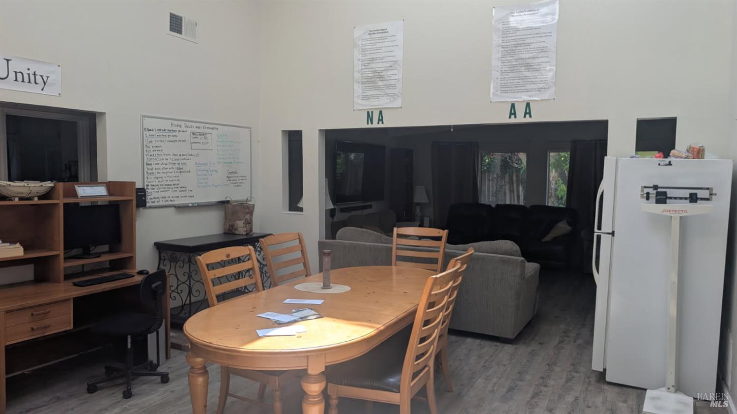 359 Bonnie Avenue Rohnert Park, CA 94928 - Photo 9 of 13 a workspace with furniture and window