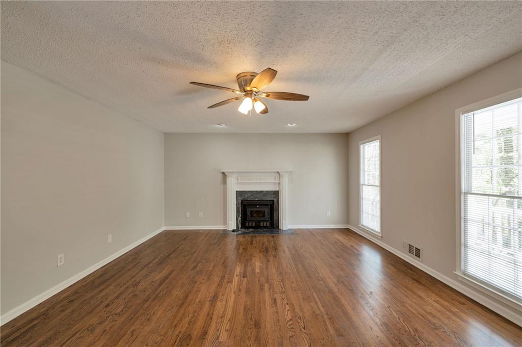 252 Amber Way Dallas, GA 30157 - Photo 6 of 40 Gallery Image 6