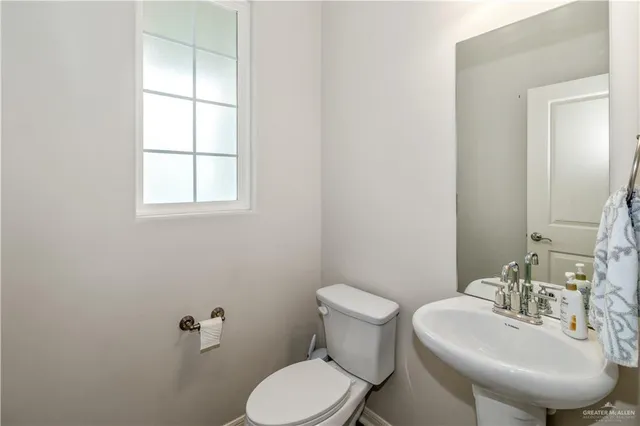 $299,900 | 5613 Escondido Pass, McAllen, TX 78504