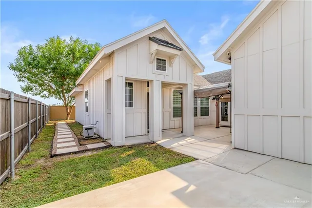 $299,900 | 5613 Escondido Pass, McAllen, TX 78504