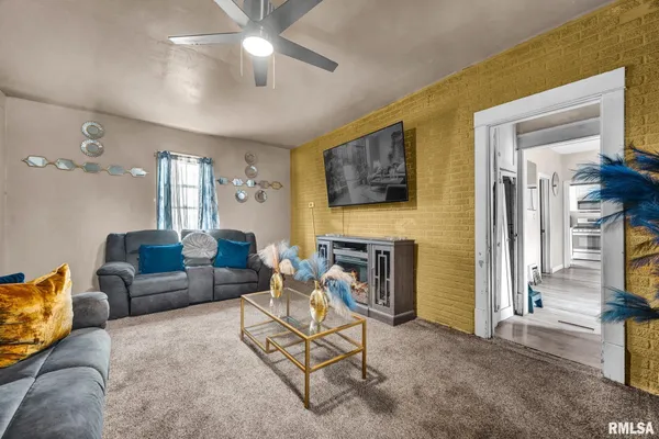 $75,000 | 1526 South Griswold Street, Peoria, IL 61605