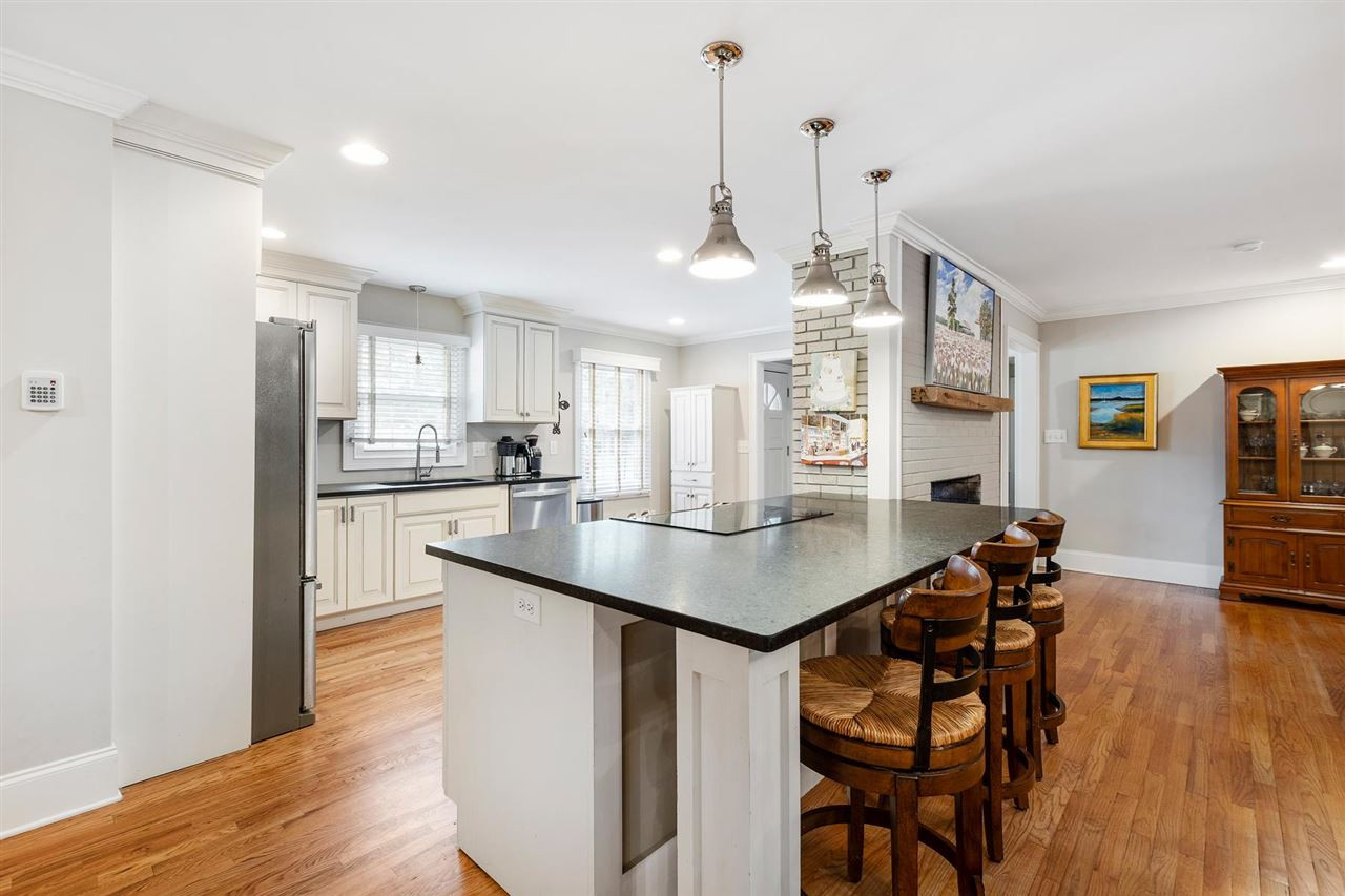 820 Richmond Street Raleigh, NC 27609 - Photo 3 of 30 Photo 3