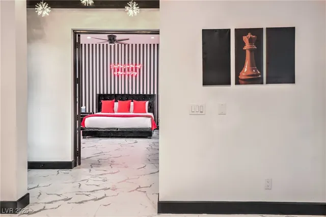 $2,000,000 | 282 East Maulding Avenue, Las Vegas, NV 89123