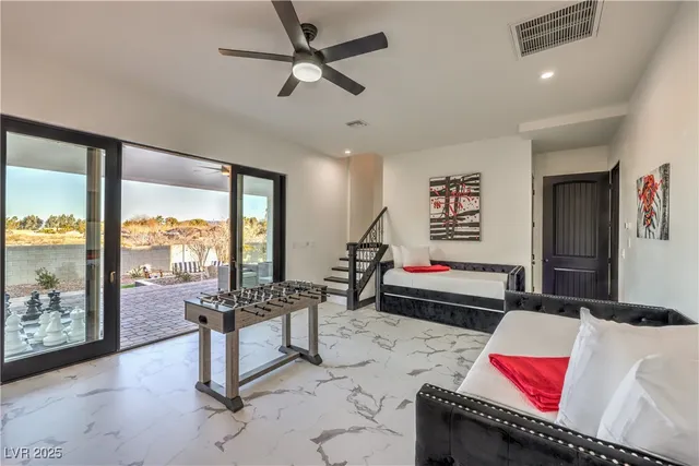 $2,000,000 | 282 East Maulding Avenue, Las Vegas, NV 89123