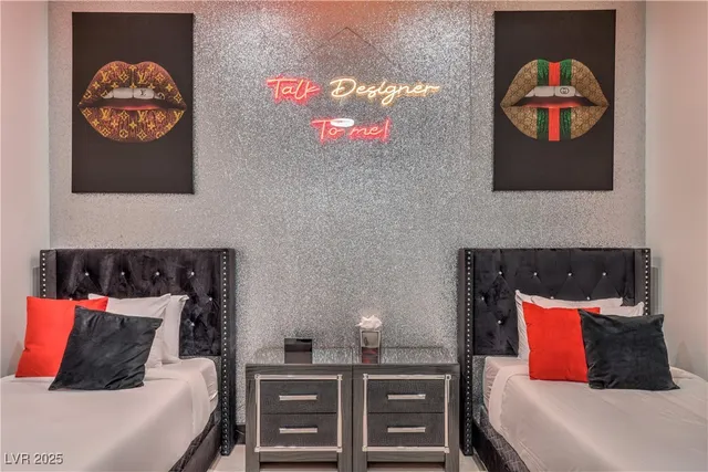 $2,000,000 | 282 East Maulding Avenue, Las Vegas, NV 89123