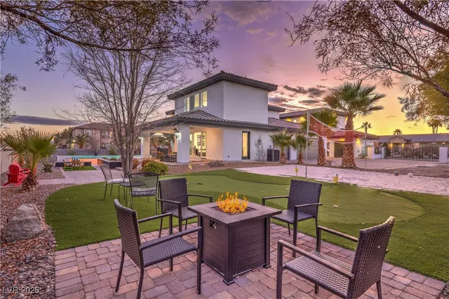 $2,000,000 | 282 East Maulding Avenue, Las Vegas, NV 89123