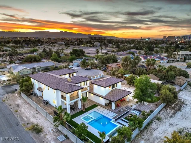$2,000,000 | 282 East Maulding Avenue, Las Vegas, NV 89123