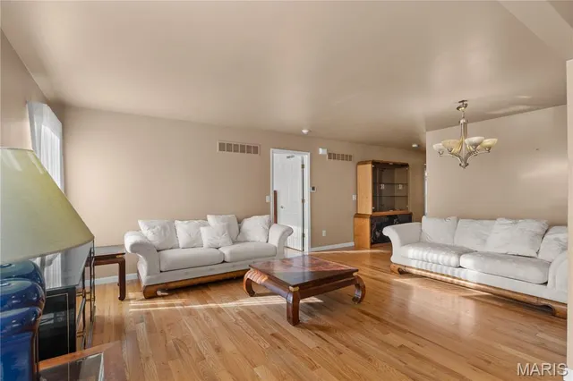 $289,000 | 443 Angelique Place, St. Charles, MO 63303