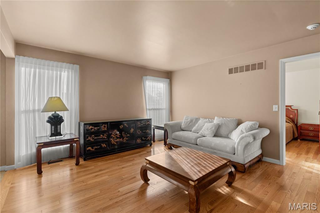 443 Angelique Place St. Charles, MO 63303 - Photo 5 of 26