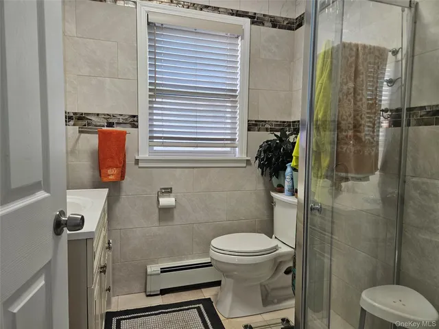 $2,700 | 156 Beechwood Avenue, Unit 1, New Rochelle, NY 10801