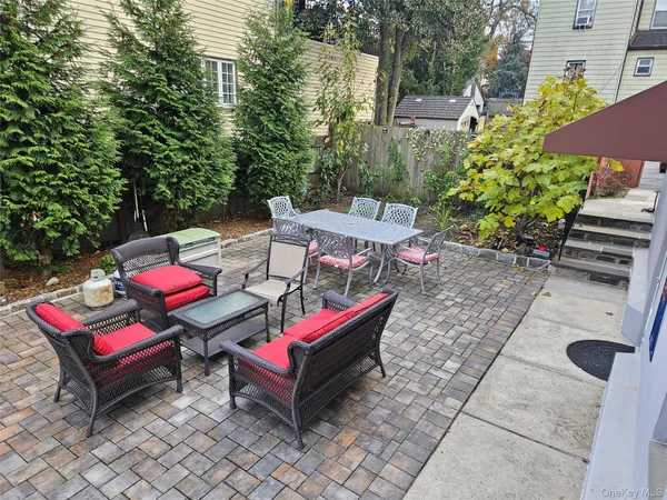 $2,500 | 156 Beechwood Avenue, Unit 1, New Rochelle, NY 10801