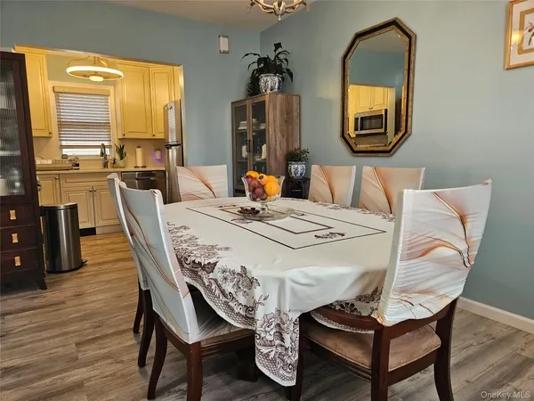 $2,500 | 156 Beechwood Avenue, Unit 1, New Rochelle, NY 10801