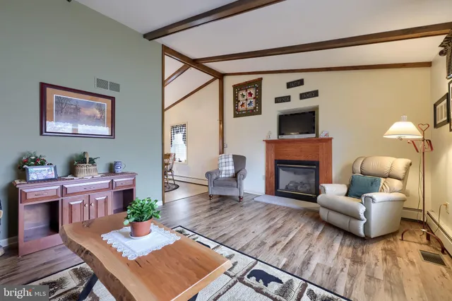 $375,000 | 281 Robin Dale Drive, Leola, PA 17540