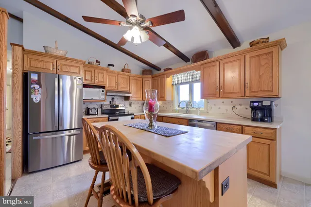 $375,000 | 281 Robin Dale Drive, Leola, PA 17540