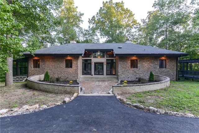 1961 Griffintown Road White Bluff, TN 37187 - Photo 2 of 20 This beautiful home could welcome you home in style.
