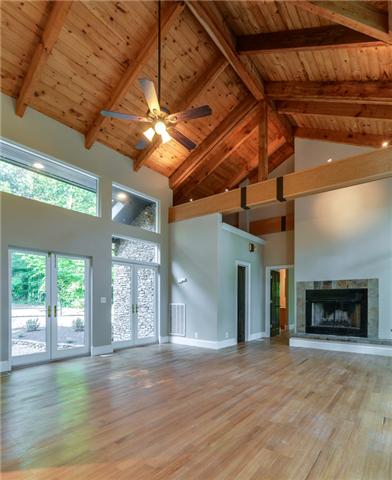 1961 Griffintown Road White Bluff, TN 37187 - Photo 3 of 20 Step into a well proportioned living room. Large enough for more than one seating area or a seating area and work station.