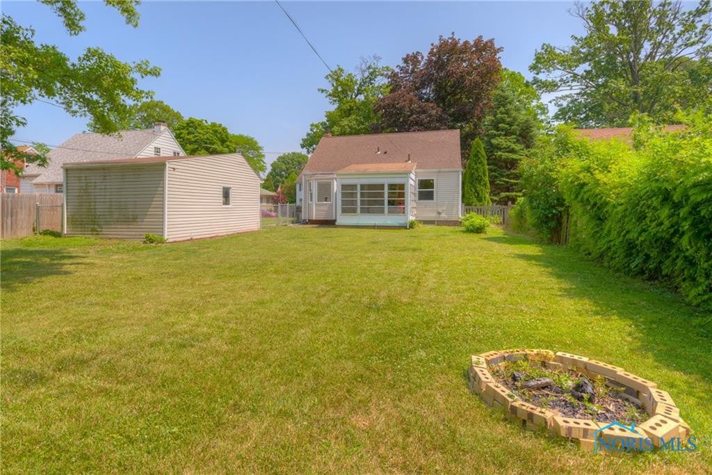 1728 Gilbert Road Toledo, OH 43614 - Photo 3 of 14 Gallery Image 3