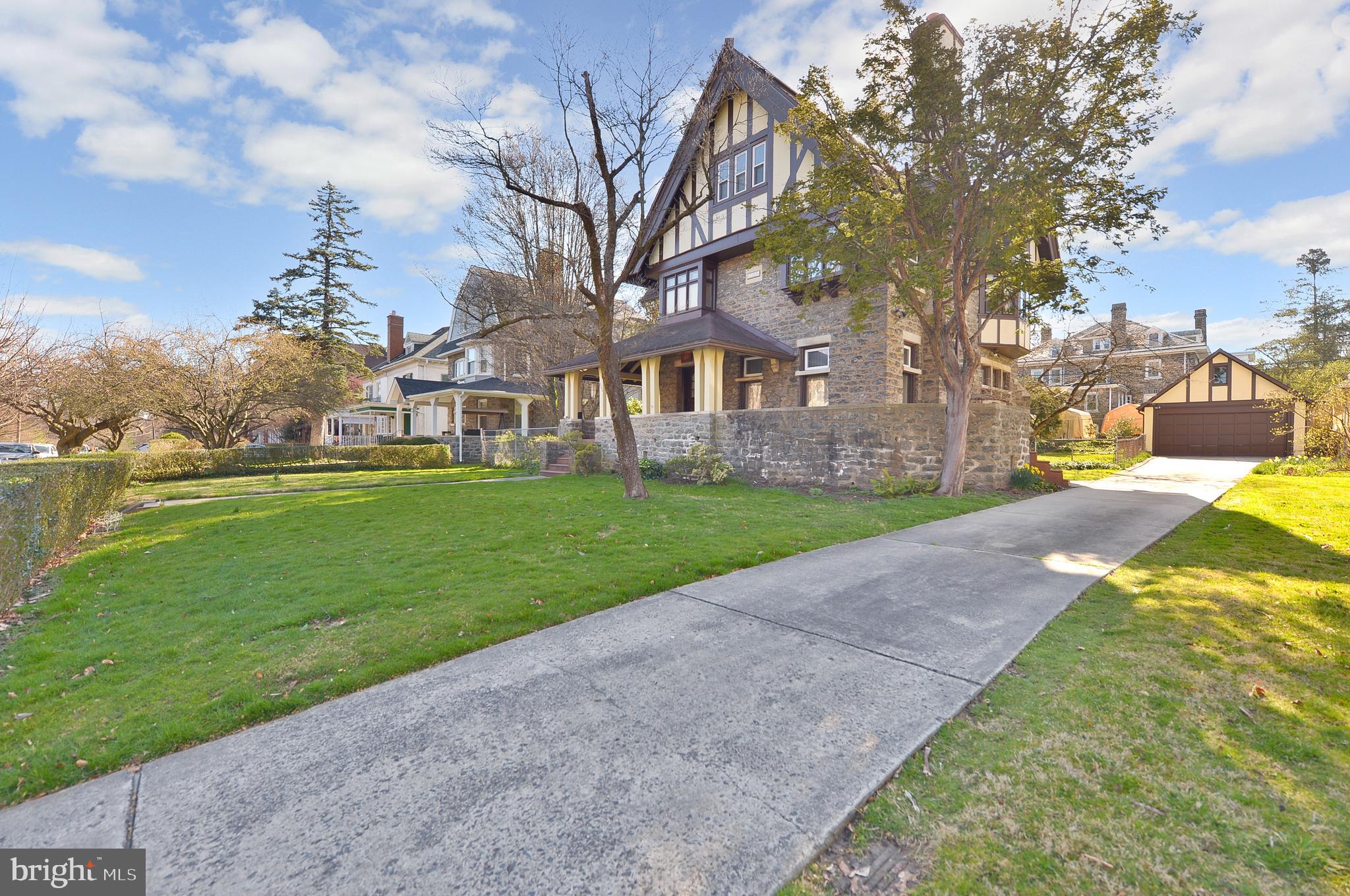 6346 Sherwood Road Philadelphia, PA 19151 - Photo 2 of 41 Gallery Image 2