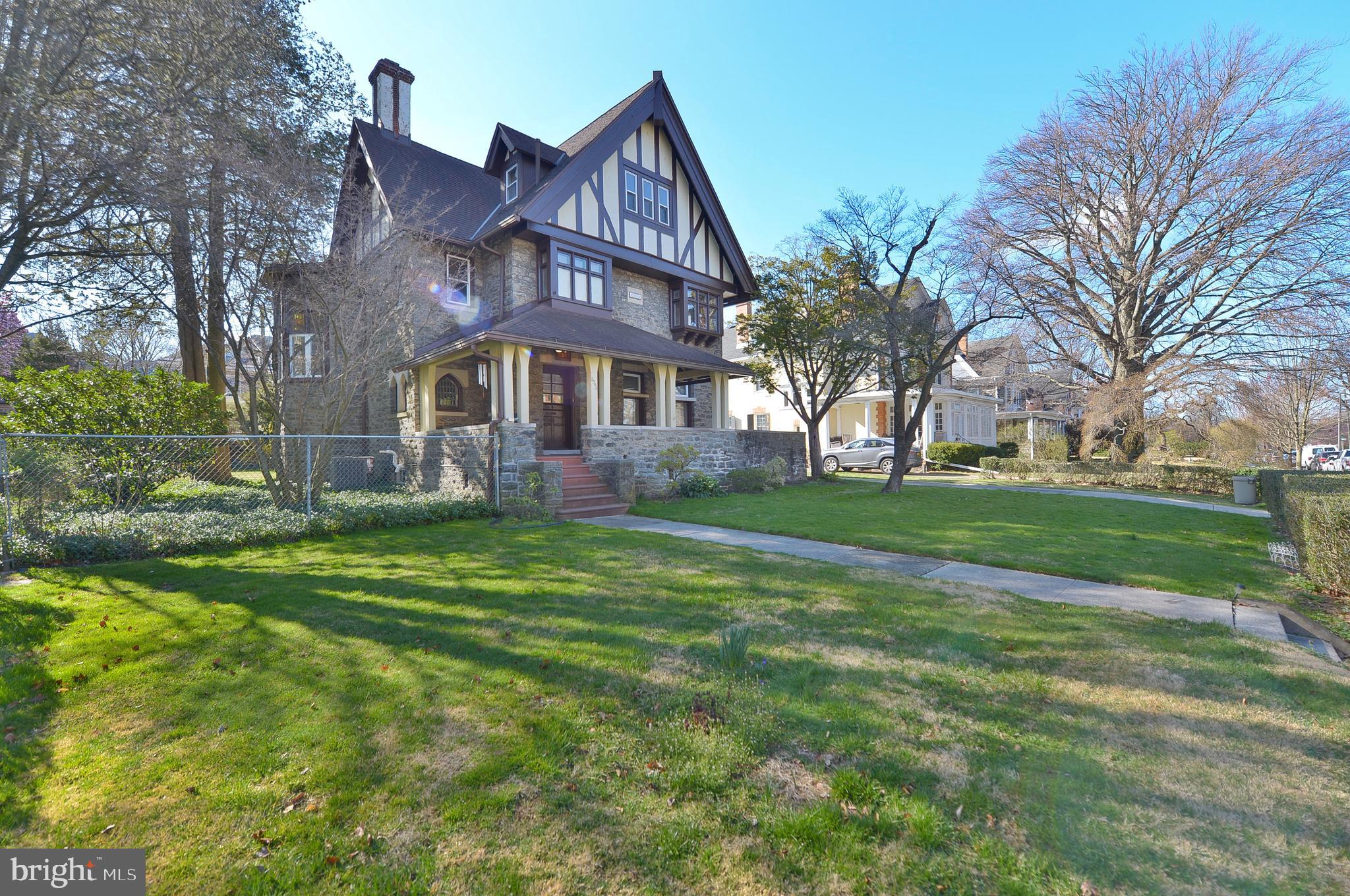 6346 Sherwood Road Philadelphia, PA 19151 - Photo 3 of 41 Gallery Image 3