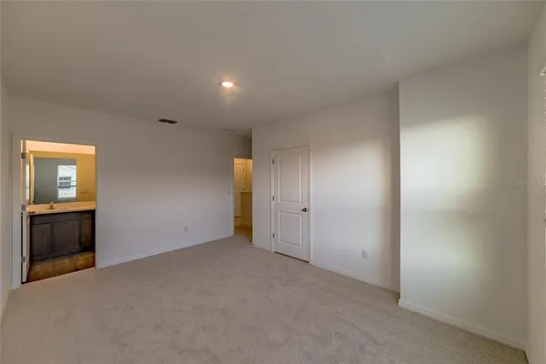 $2,100 | 17208 English Chestnut Way, Land O Lakes, FL 34638