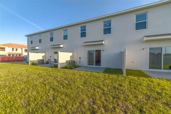 $2,100 | 17208 English Chestnut Way, Land O Lakes, FL 34638