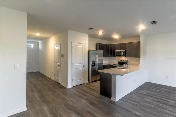 $2,100 | 17208 English Chestnut Way, Land O Lakes, FL 34638