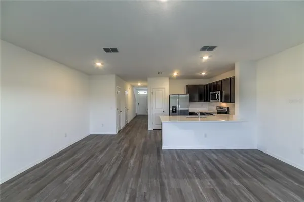 $2,100 | 17208 English Chestnut Way, Land O Lakes, FL 34638