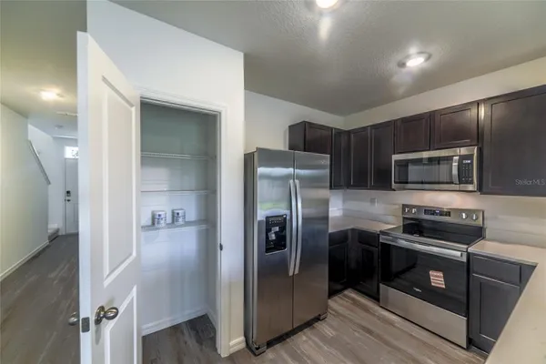 $2,100 | 17208 English Chestnut Way, Land O Lakes, FL 34638